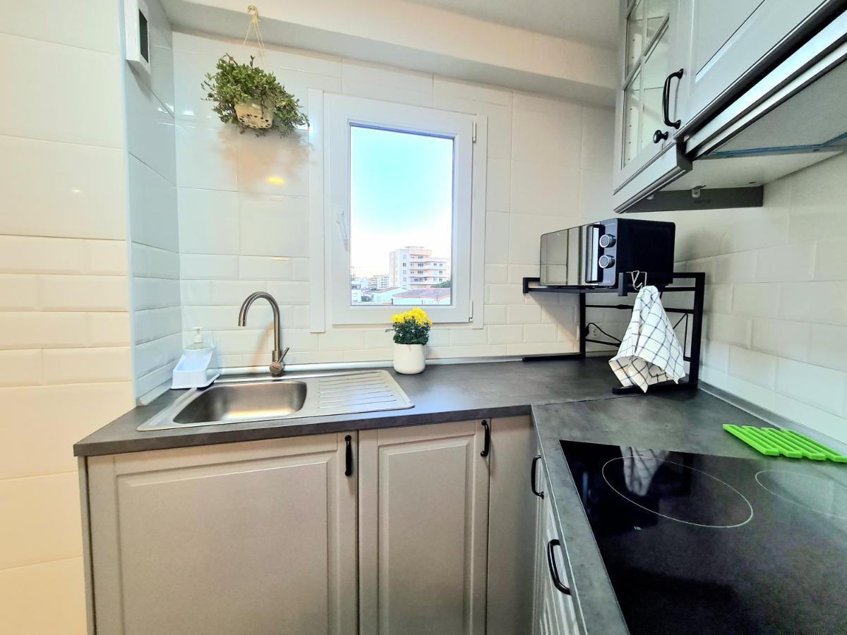 Aa Guest - Sol Eco Apartment Lateral Sea Views Фуeнхирола Екстериор снимка